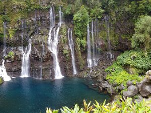 La Réunion 2019 Au milieu de l'océan Indien, La Réunion, à la fois urbanisée et sauvage...